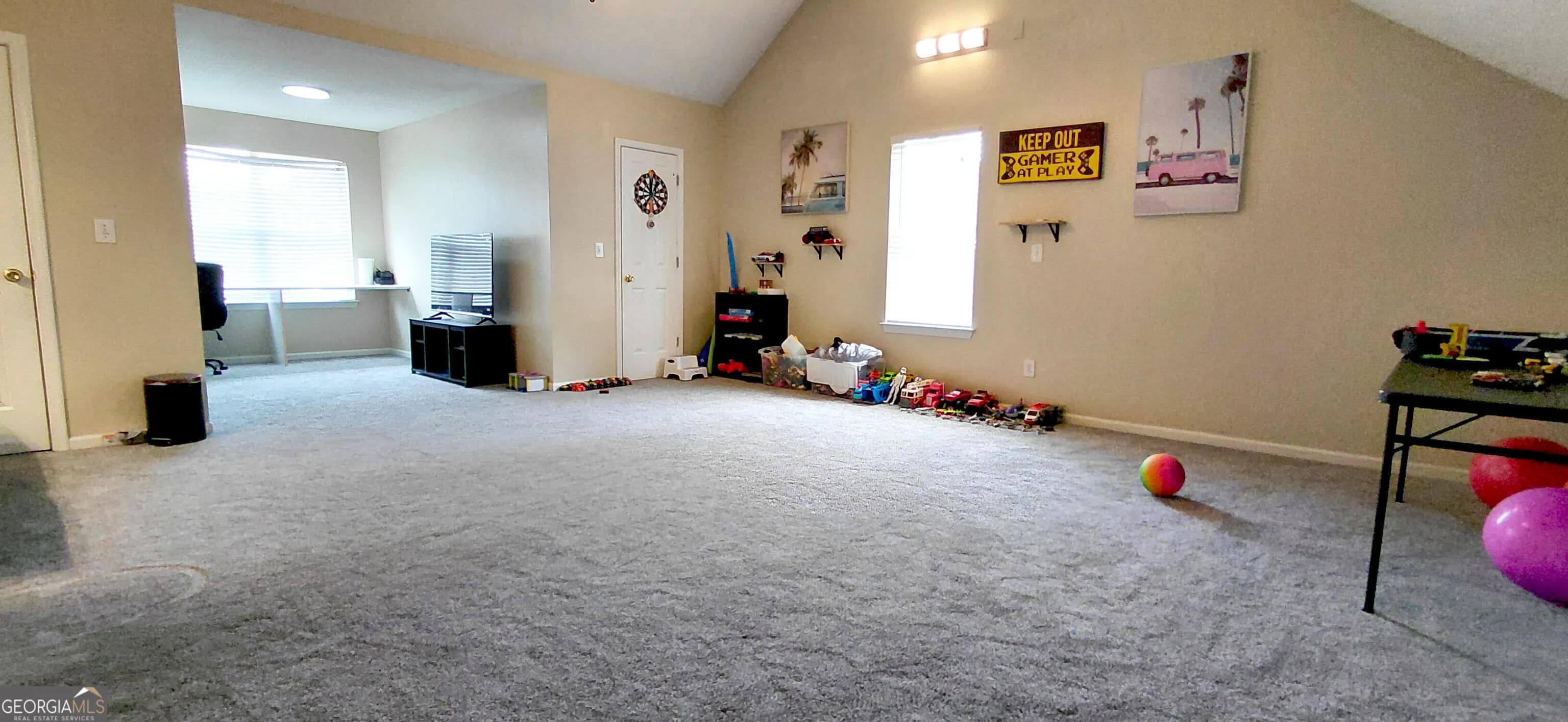 6715 Manor Creek Dr — photo 17 of 36