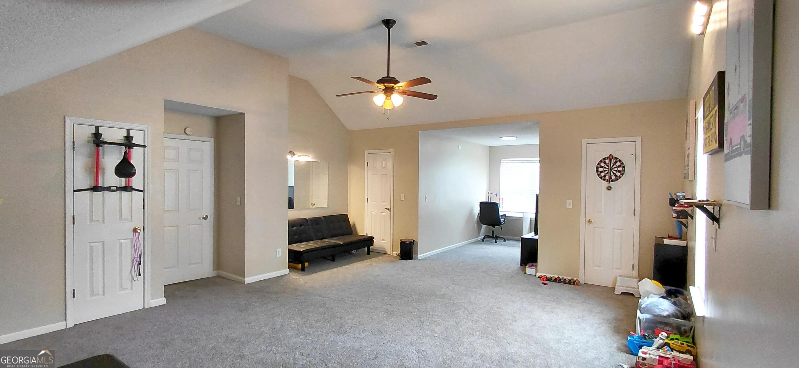 6715 Manor Creek Dr — photo 16 of 36