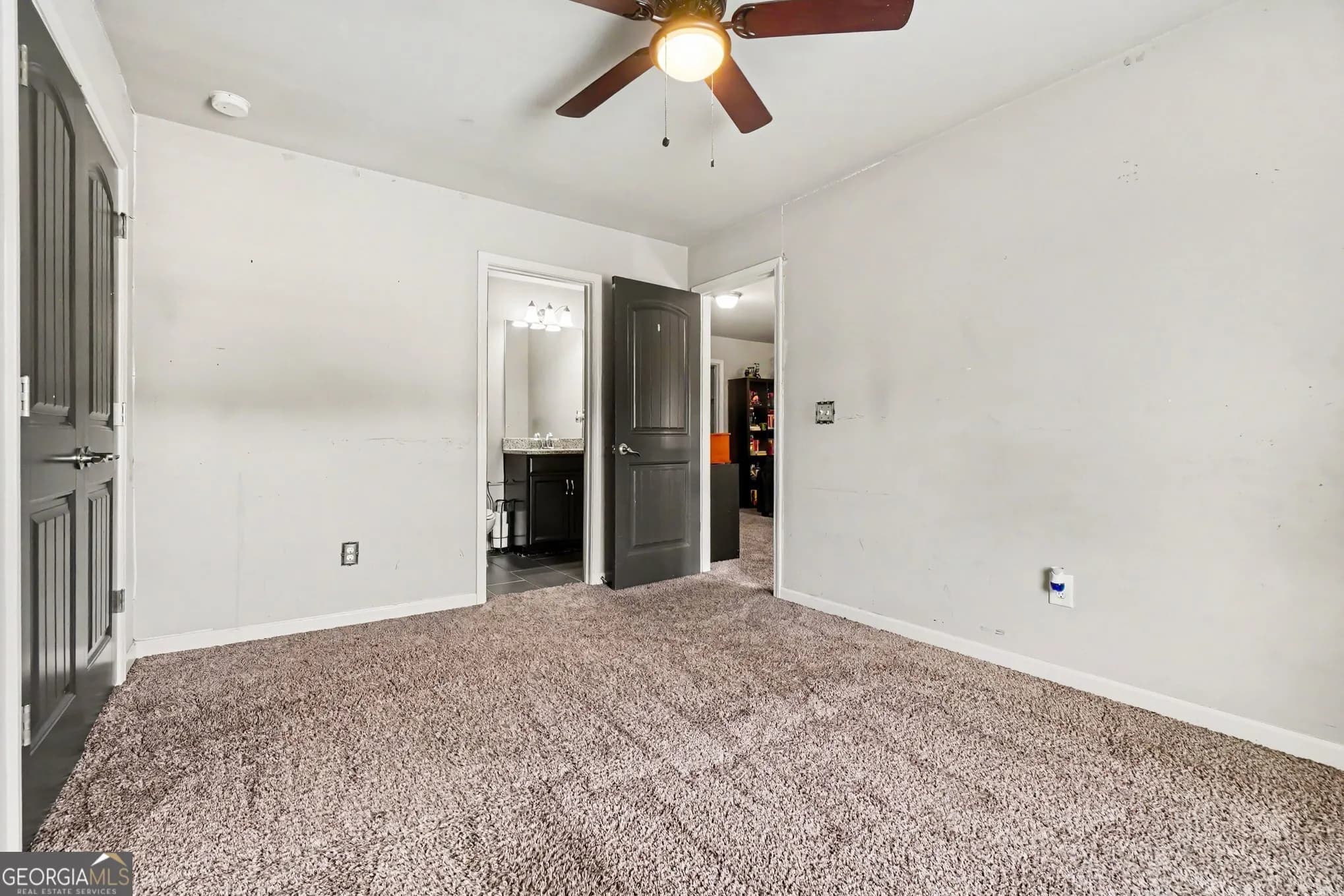 93 Grace Arbor Ln — photo 11 of 44