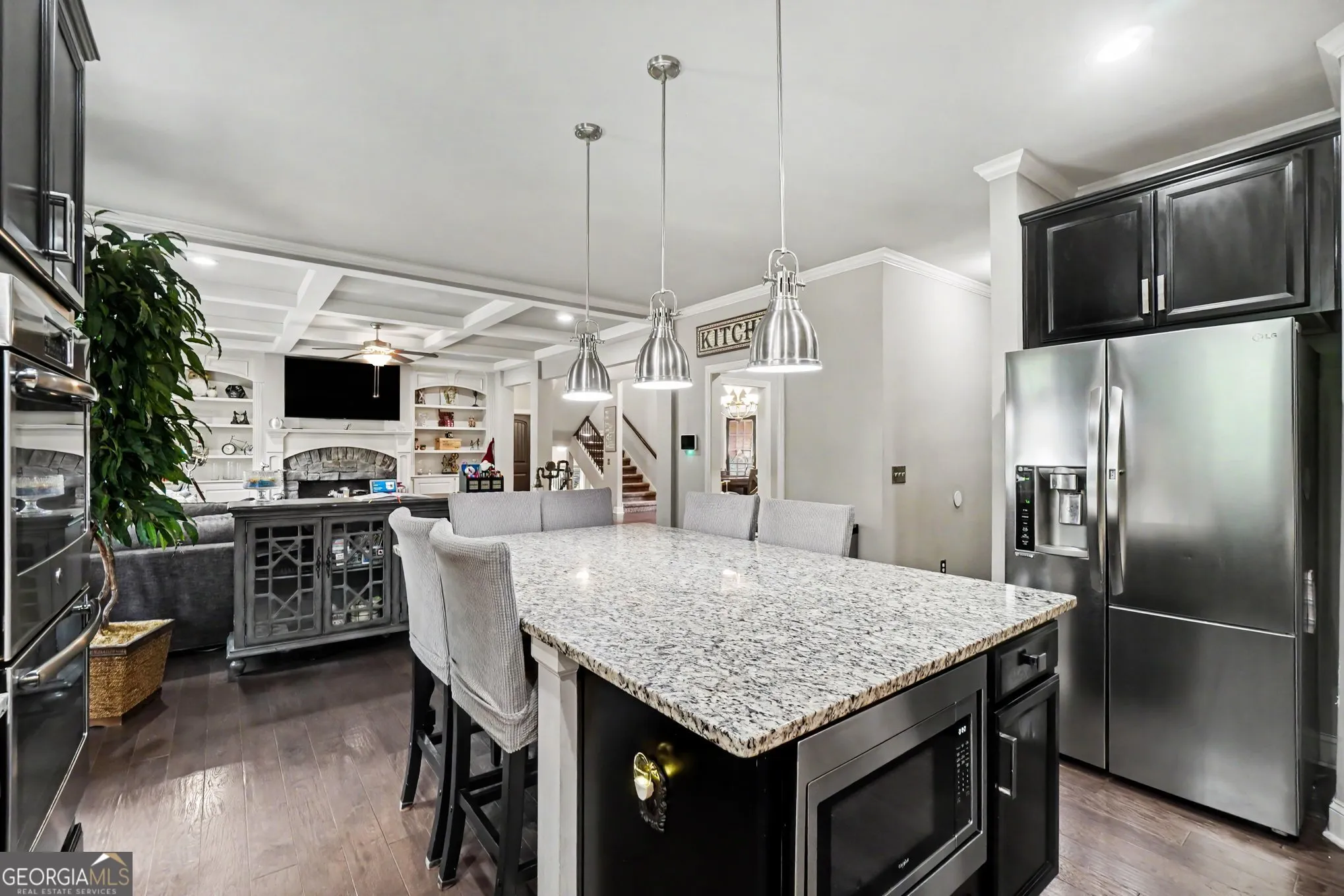 93 Grace Arbor Ln — photo 4 of 44