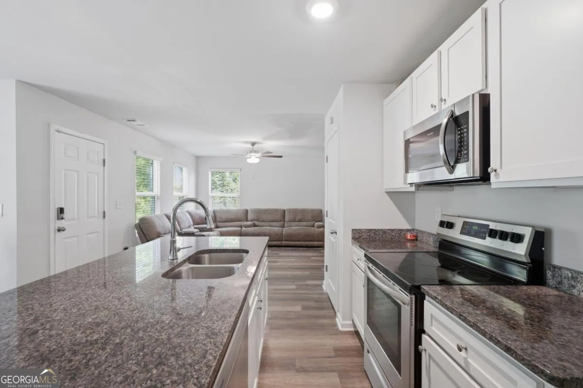 404 Cassidy Trl — photo 25 of 28