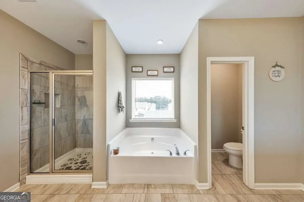54 Ashbridge Ln — photo 17 of 51