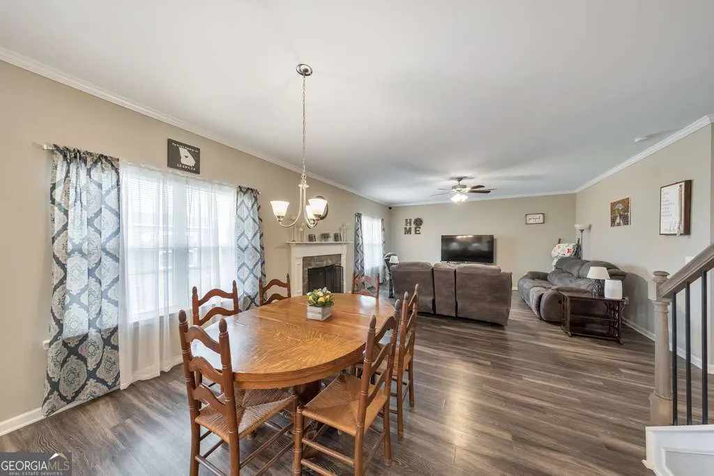 54 Ashbridge Ln — photo 8 of 51