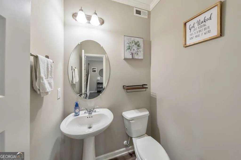 54 Ashbridge Ln — photo 12 of 51