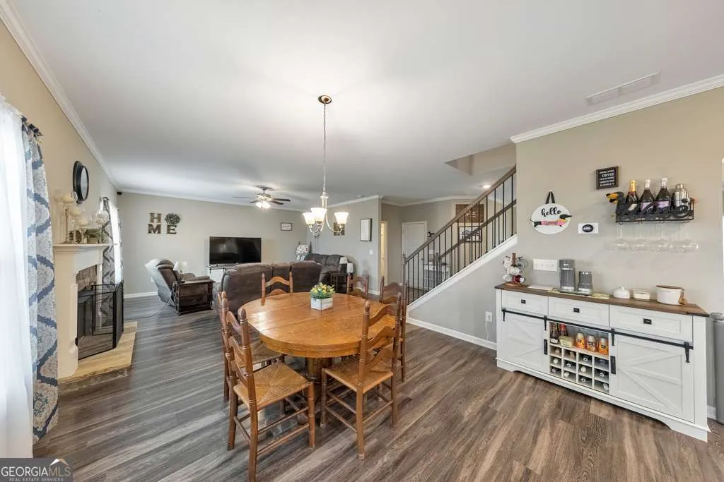 54 Ashbridge Ln — photo 7 of 51