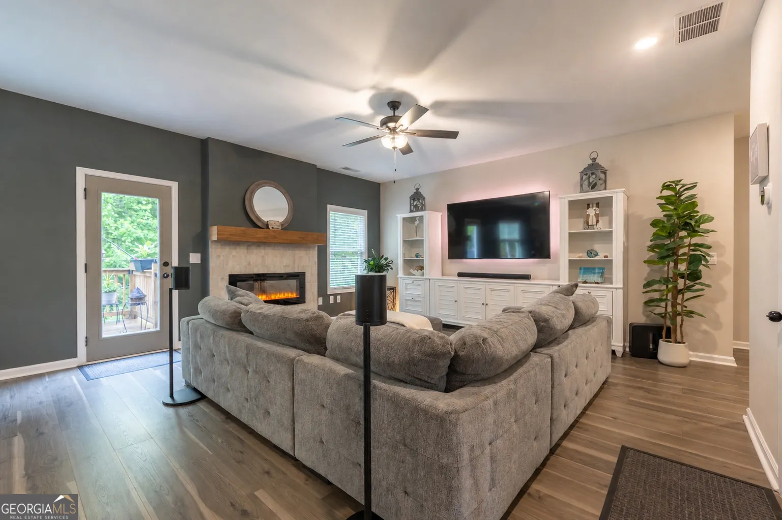 157 Kris St — photo 2 of 53
