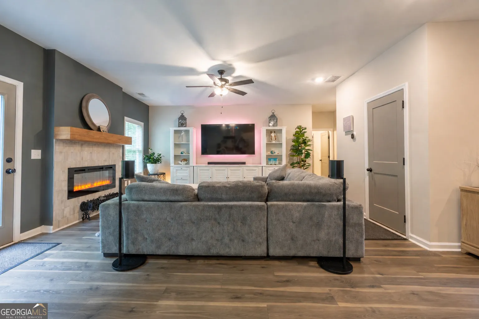 157 Kris St — photo 8 of 53