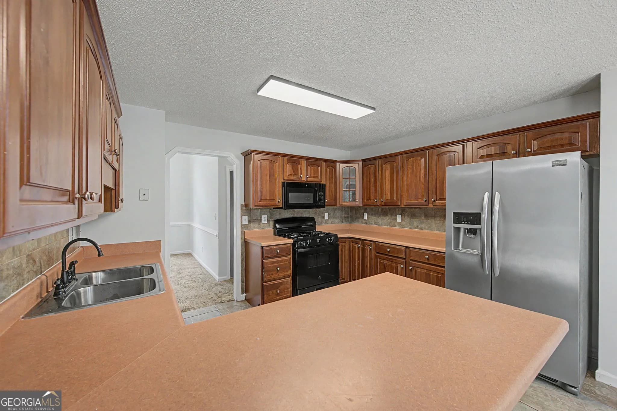 222 Riverstone Dr — photo 7 of 56