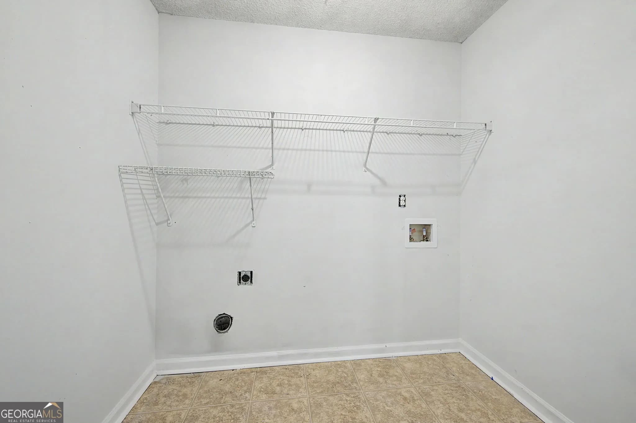 222 Riverstone Dr — photo 18 of 56