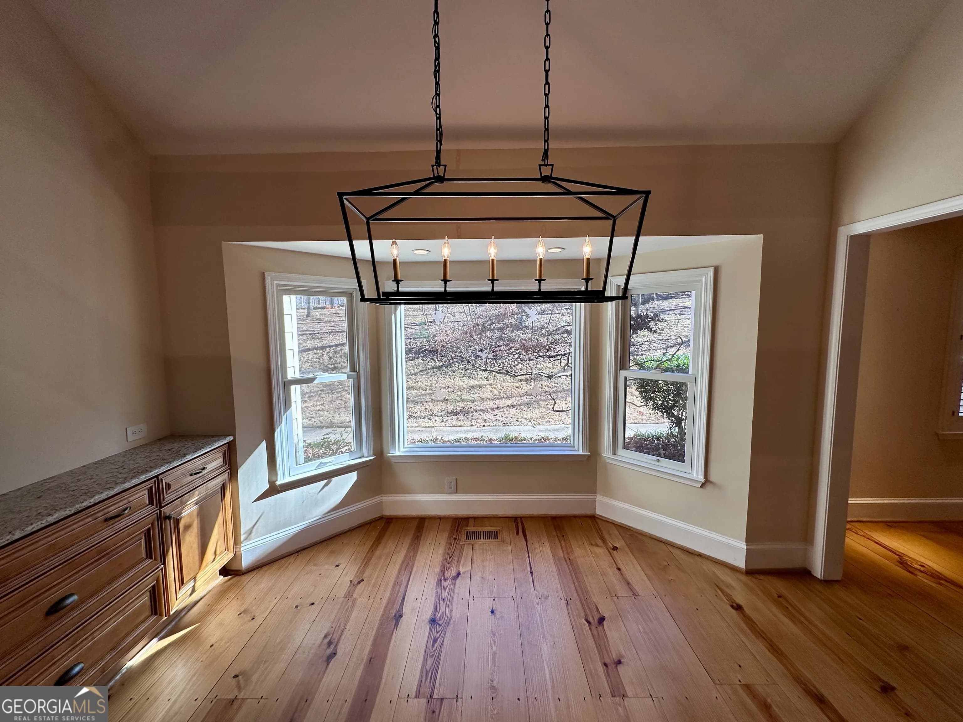 8518 Downs Rd — photo 12 of 82