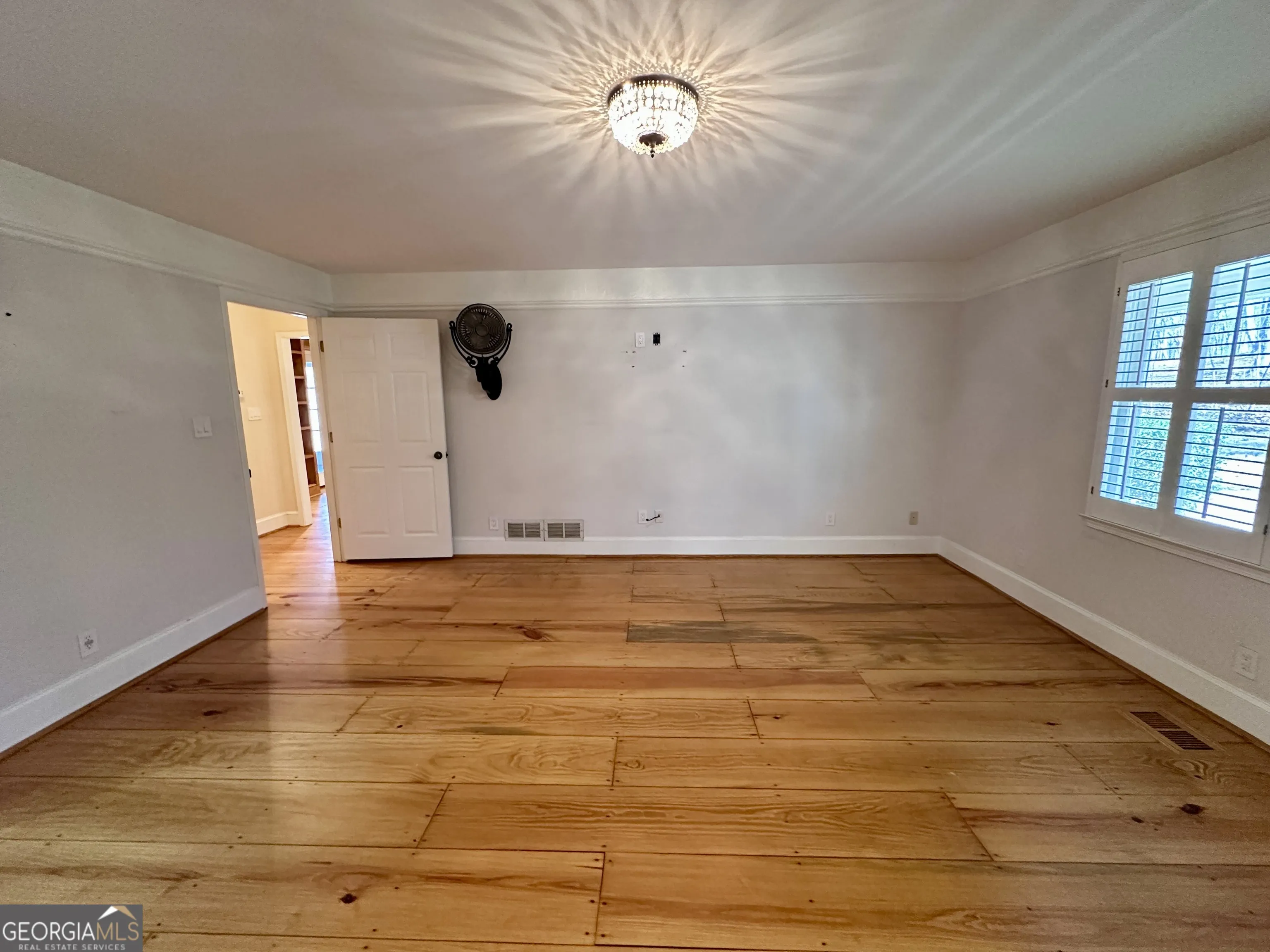 8518 Downs Rd — photo 30 of 82