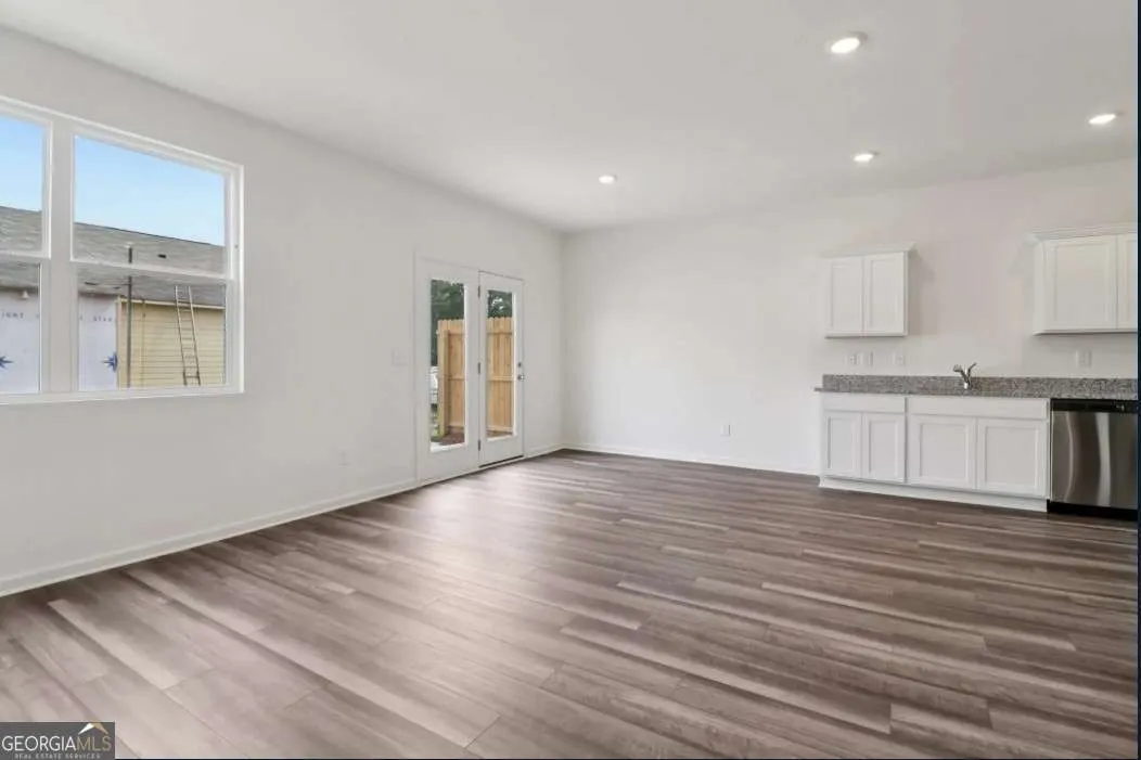 3002 Osier Cir — photo 4 of 10