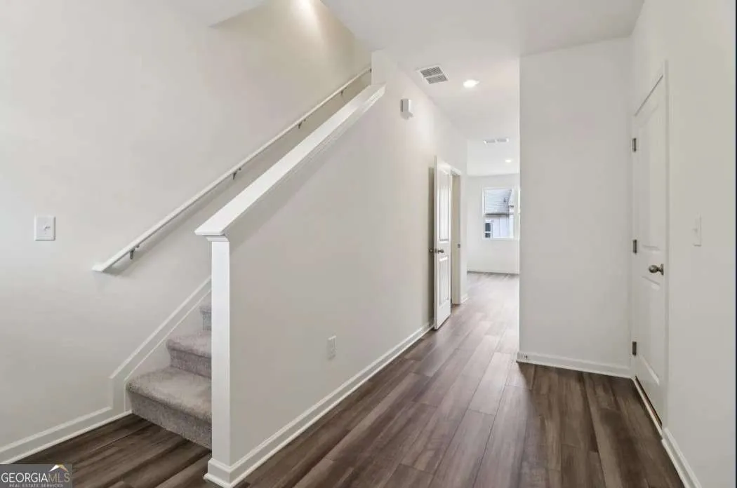 3002 Osier Cir — photo 3 of 10