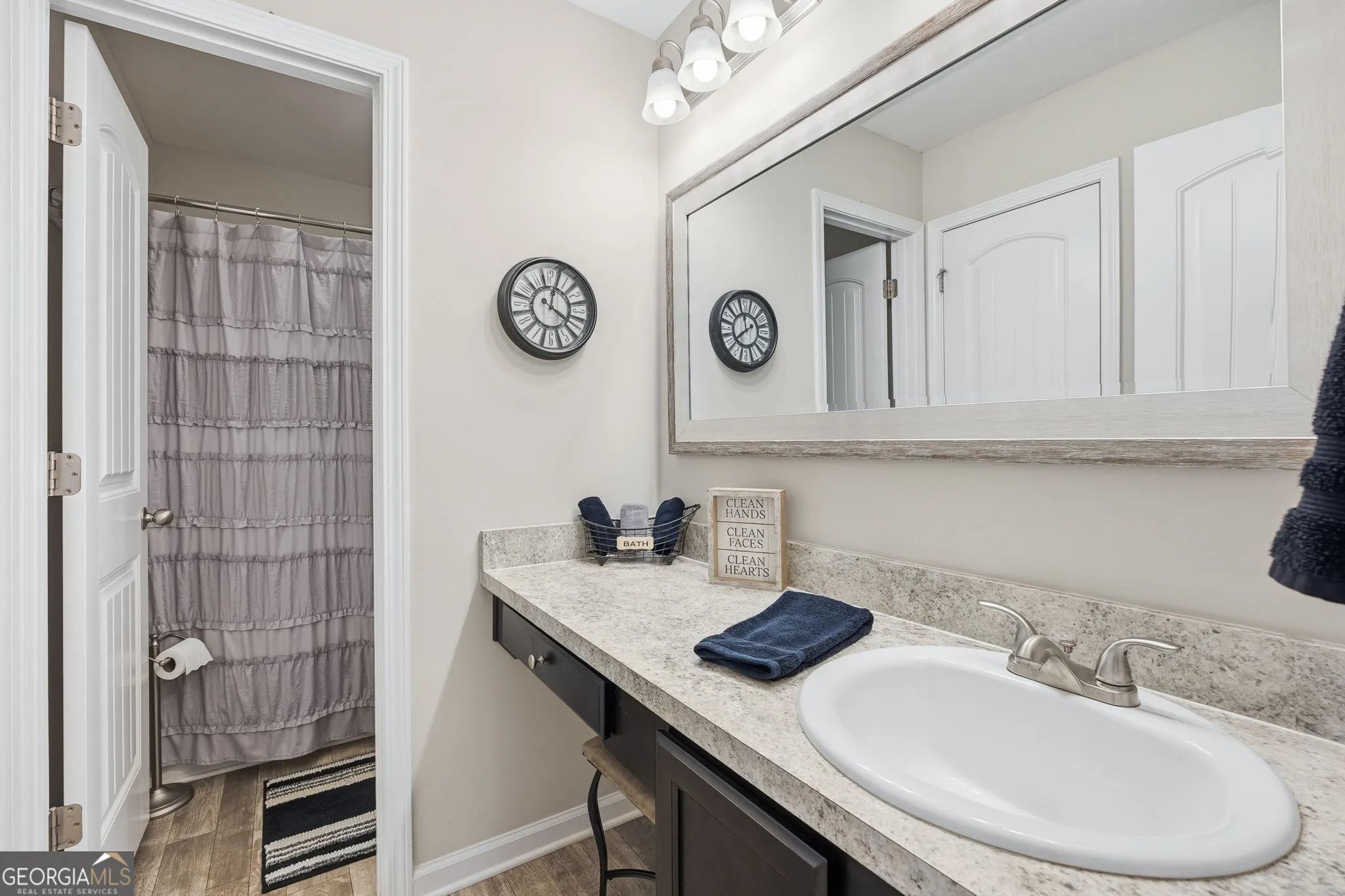 592 Willow Springs Dr — photo 10 of 27