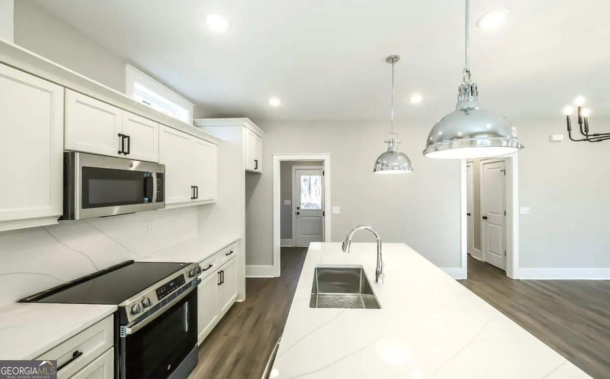 485 West Ave — photo 41 of 41