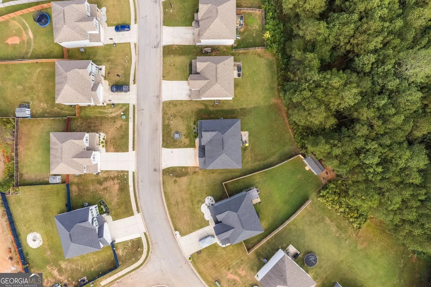 227 Waters Edge Pkwy — photo 2 of 26