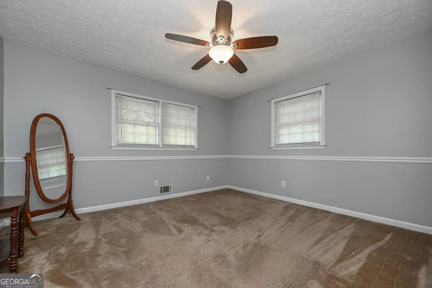 4701 E Glen Ridge Cir — photo 11 of 30