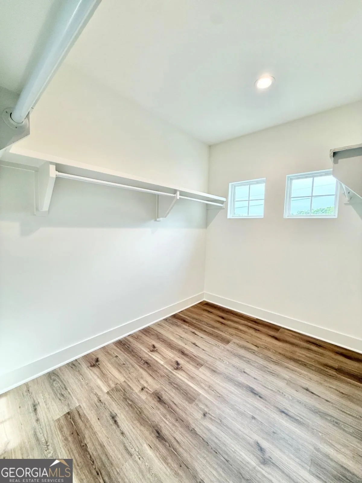 790 Ferguson Pl — photo 9 of 19