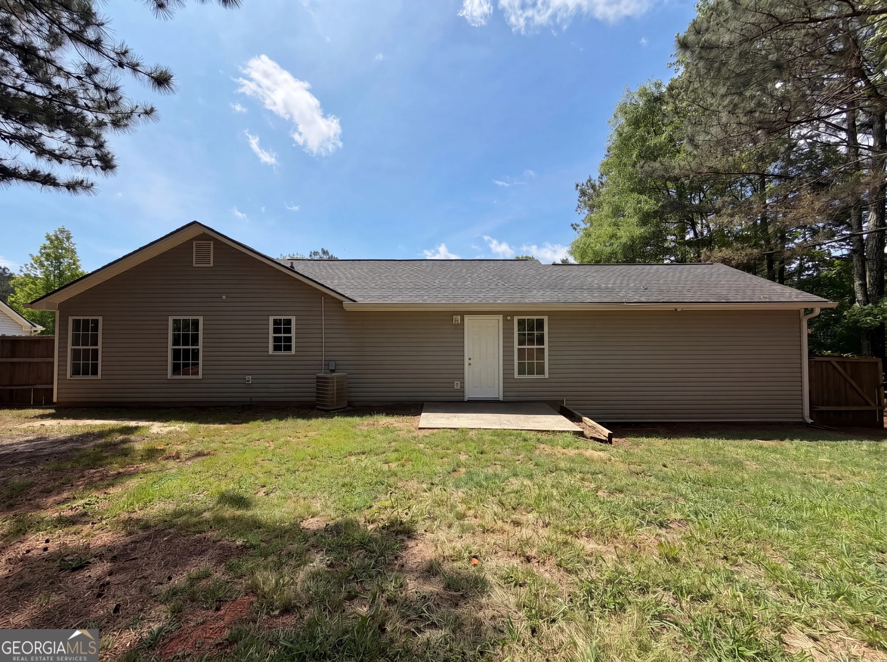 385 Southern Trace Dr — photo 16 of 21