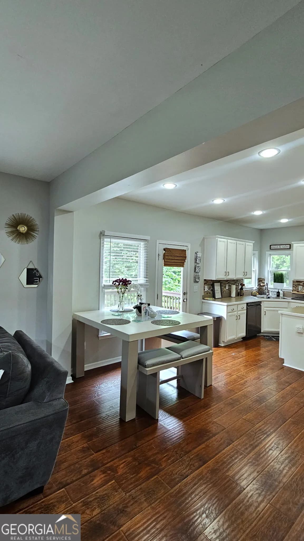 402 Homestead Dr — photo 39 of 39