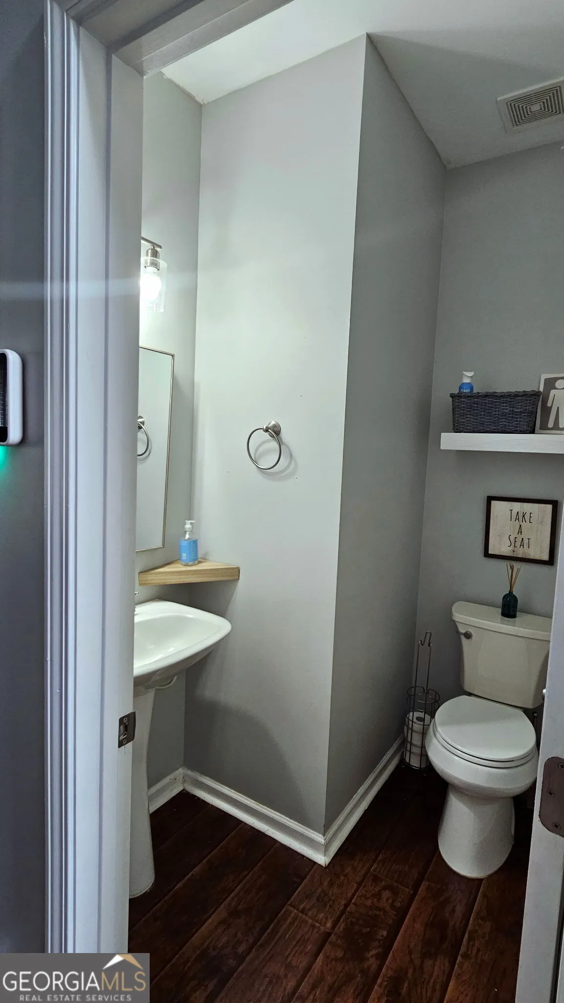 402 Homestead Dr — photo 6 of 39