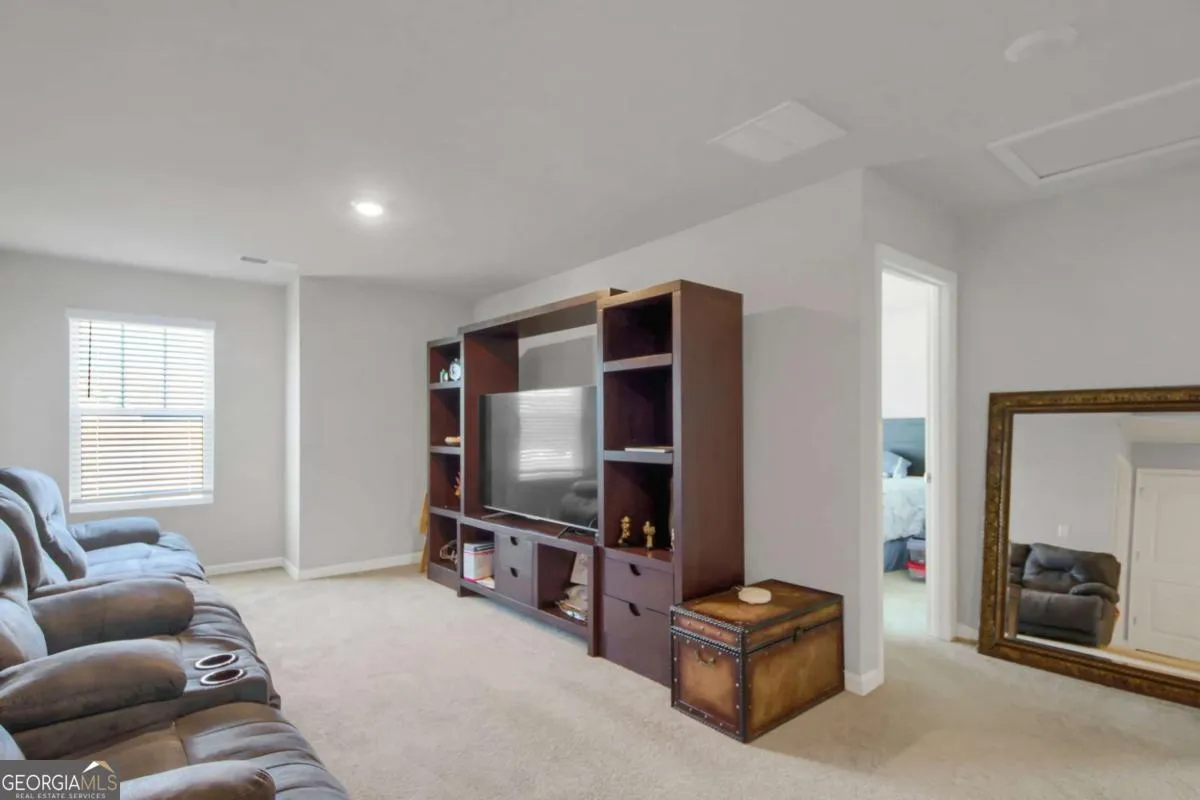 6806 Creekgate Way — photo 10 of 25
