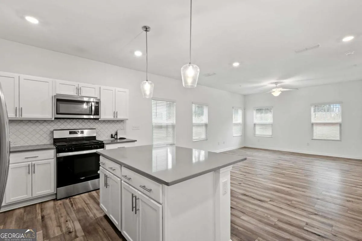 4420 Ryan St — photo 41 of 42