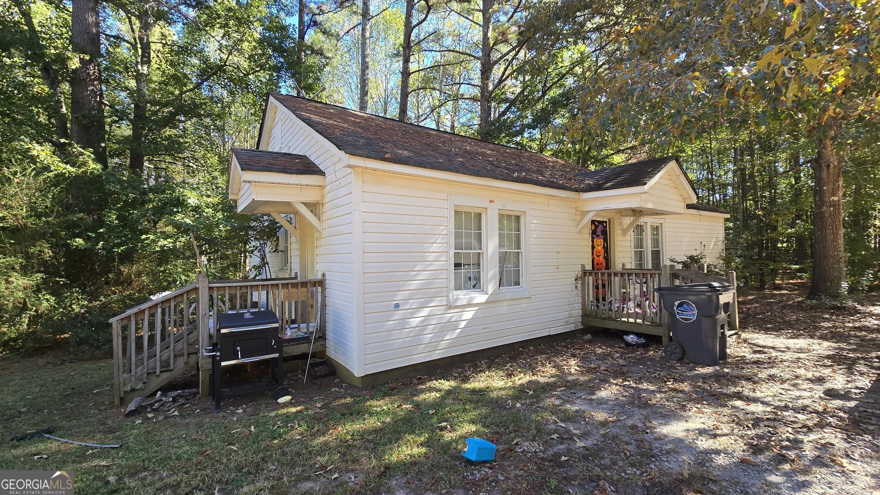 377 Dock Hyde Rd — photo 9 of 34