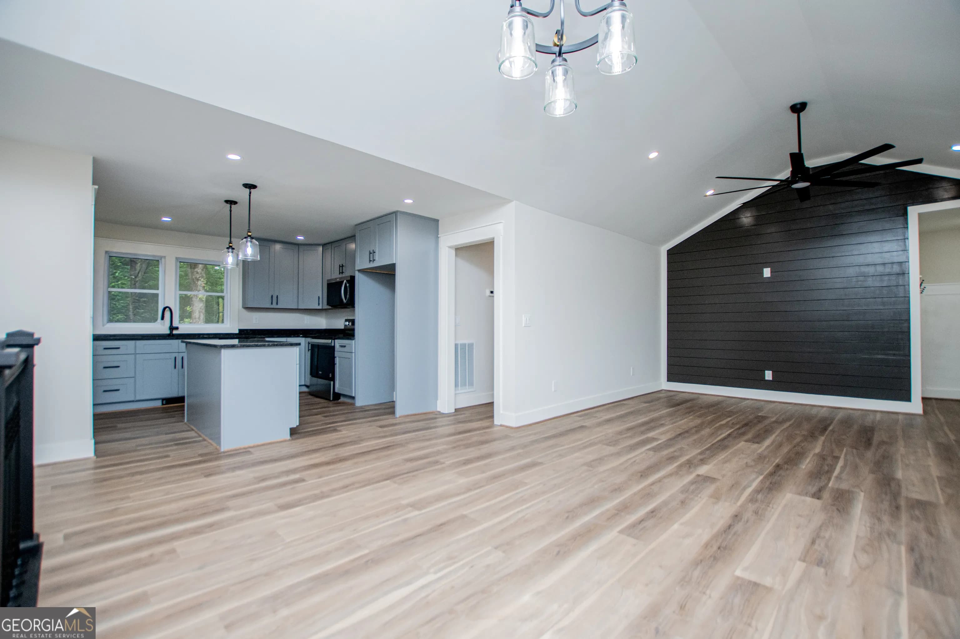 2454 Hilltop Dr — photo 6 of 56