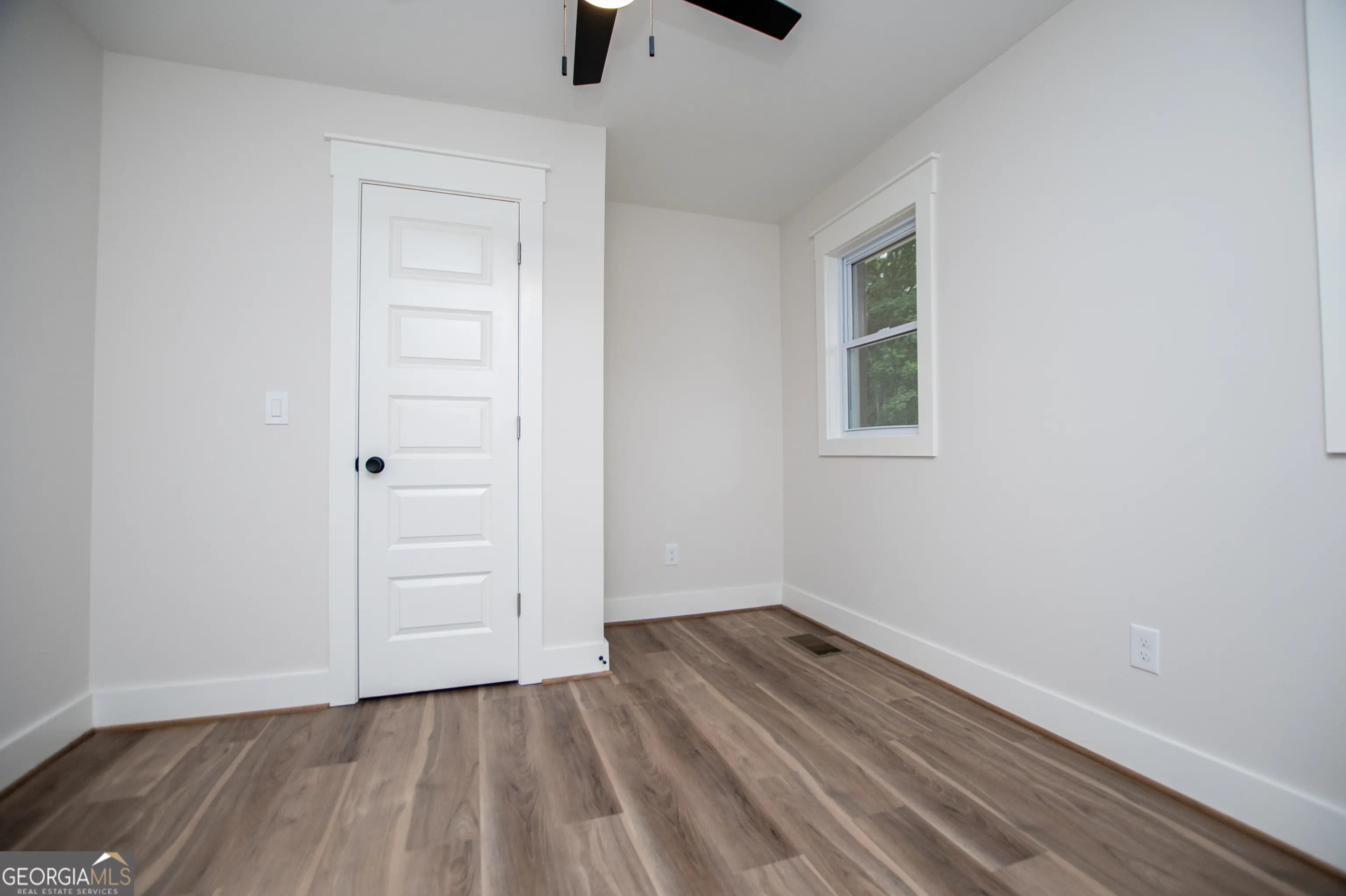 2454 Hilltop Dr — photo 20 of 56