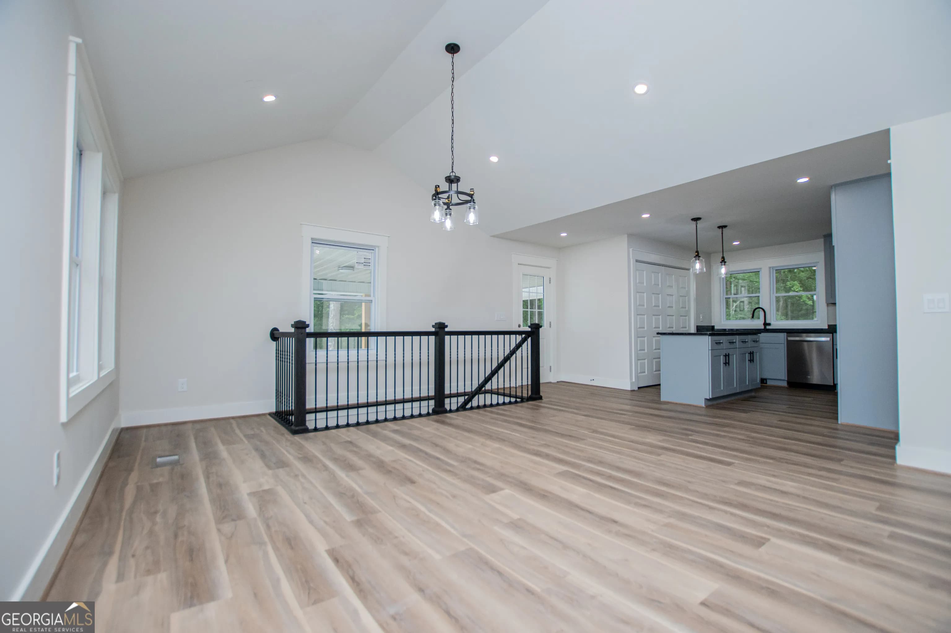 2454 Hilltop Dr — photo 3 of 56