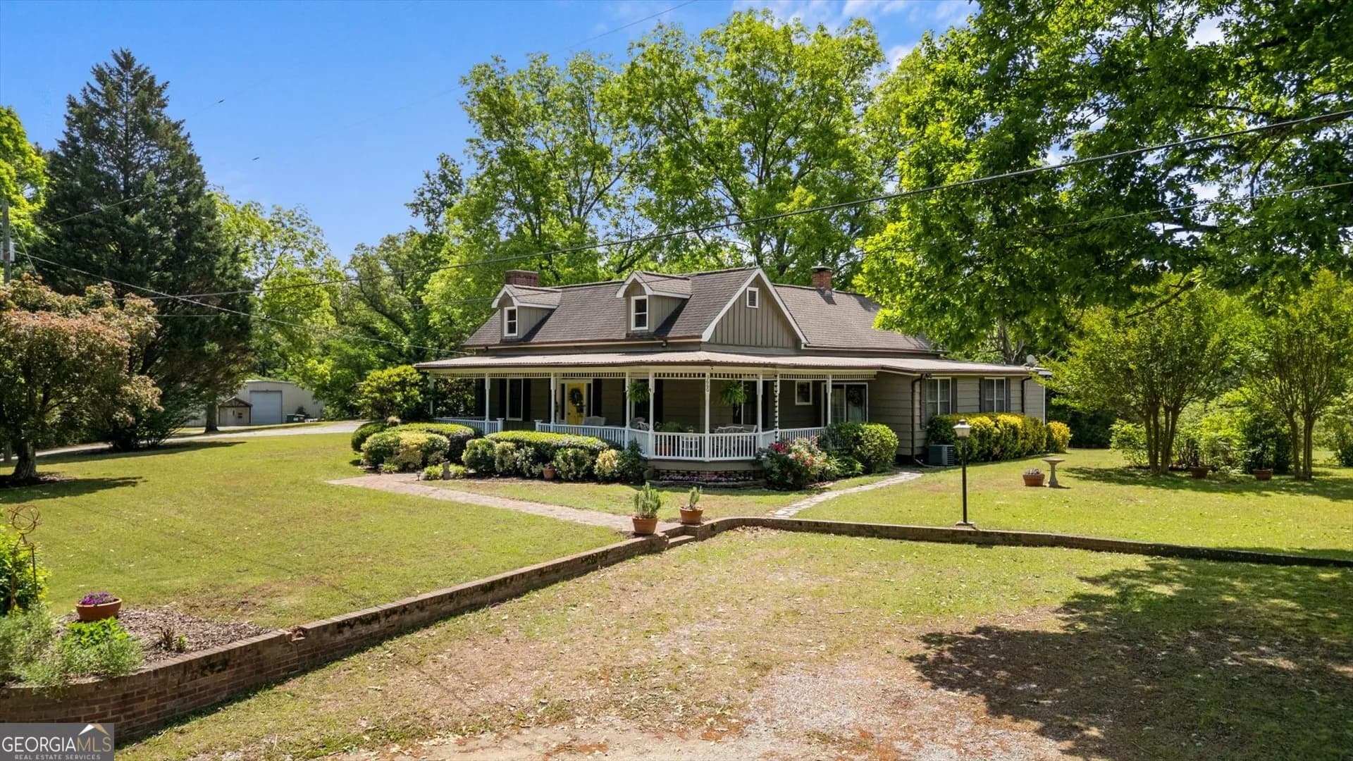 3662 Spivey Dr — photo 13 of 89