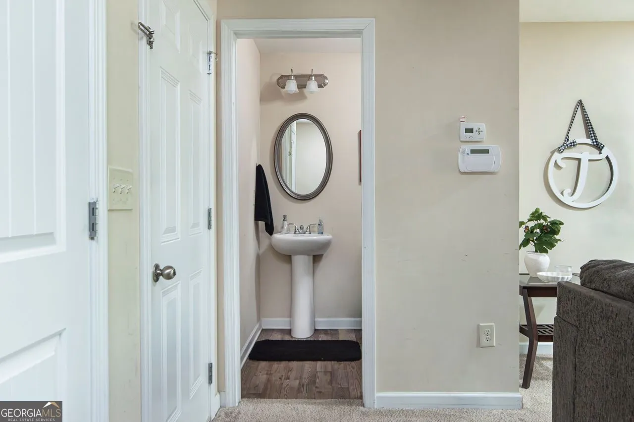 617 Arrowhead Dr — photo 9 of 16
