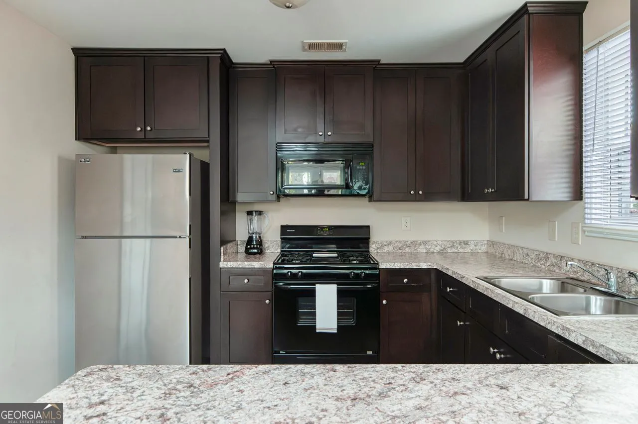 617 Arrowhead Dr — photo 12 of 16