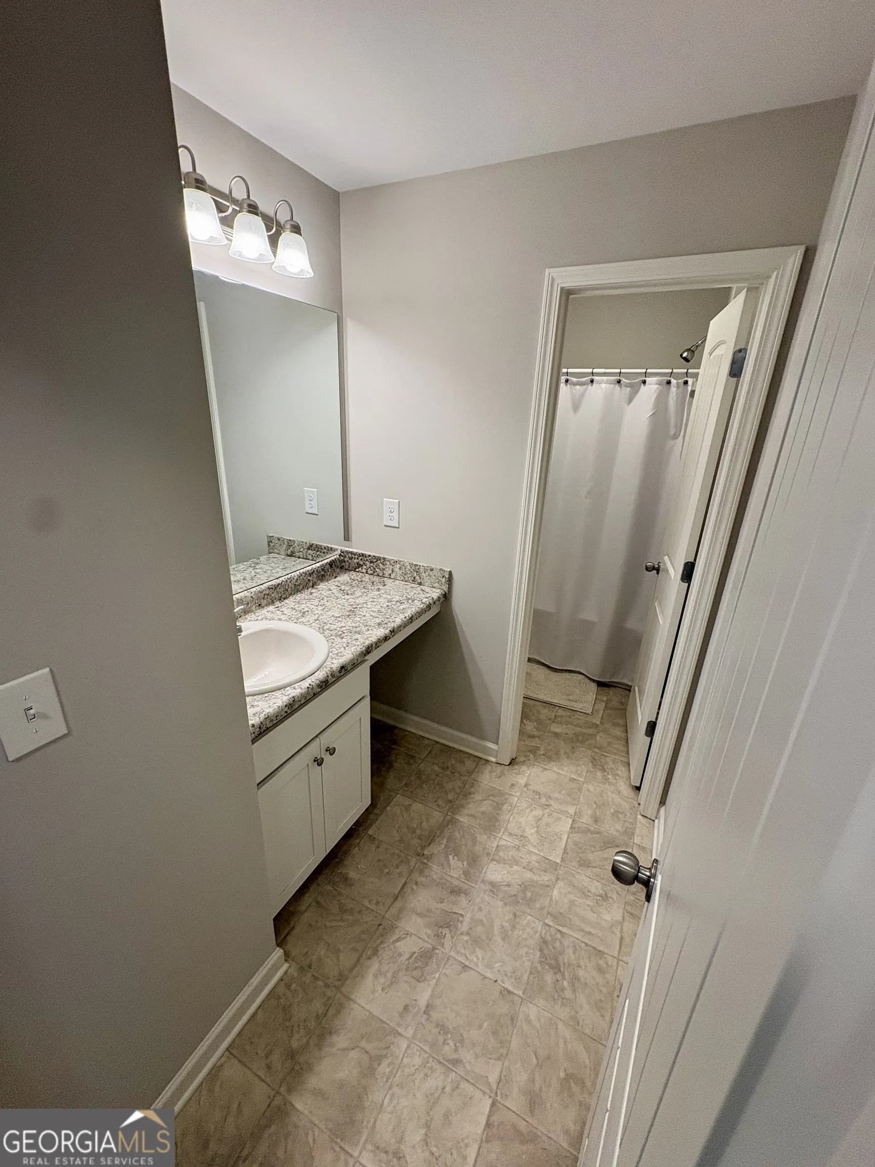 142 Sourwood Ln — photo 15 of 28