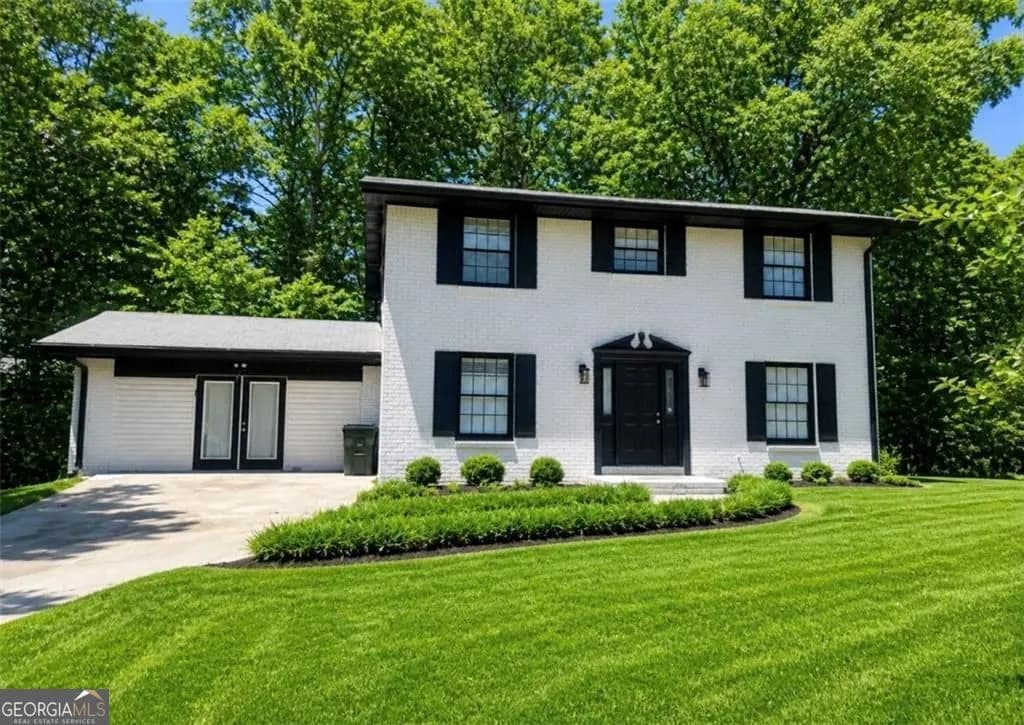 1711 Kellogg Cir, Douglasville
