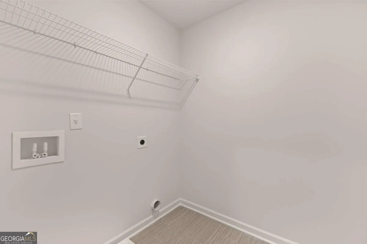 1030 Merritt Dr — photo 6 of 58