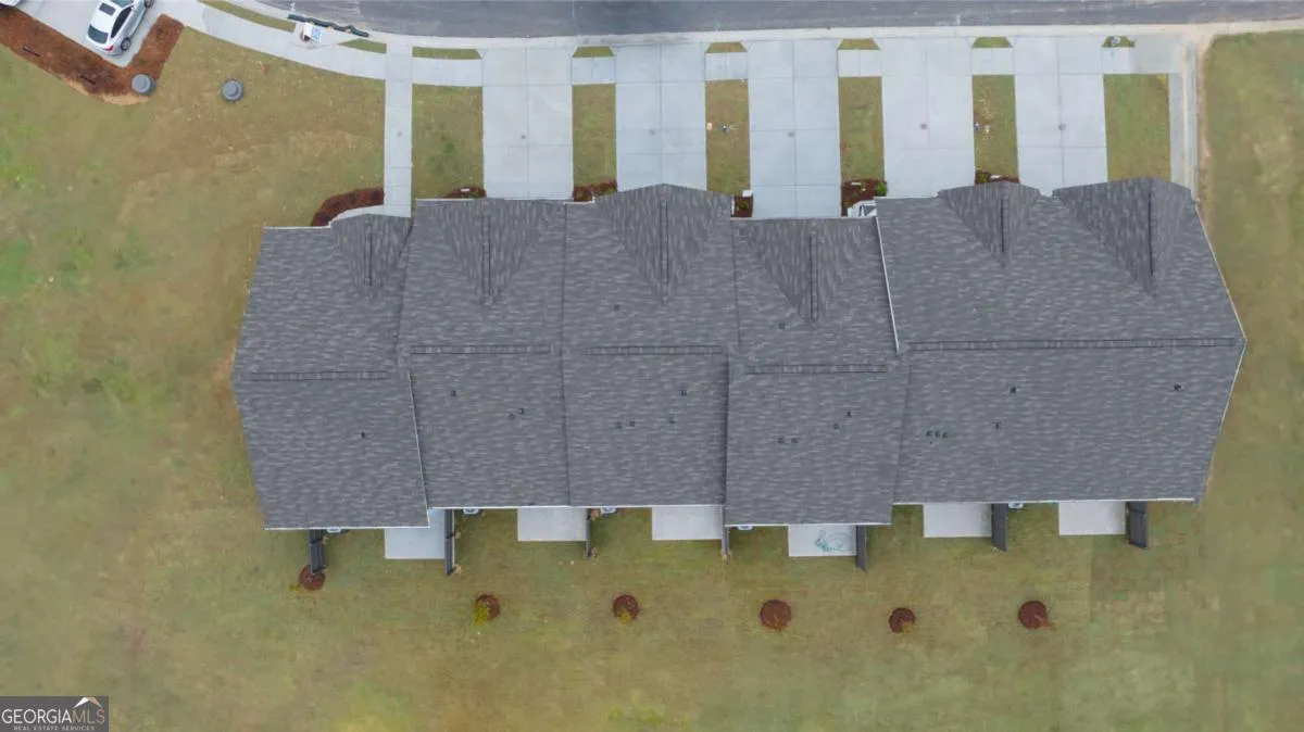 1030 Merritt Dr — photo 13 of 58