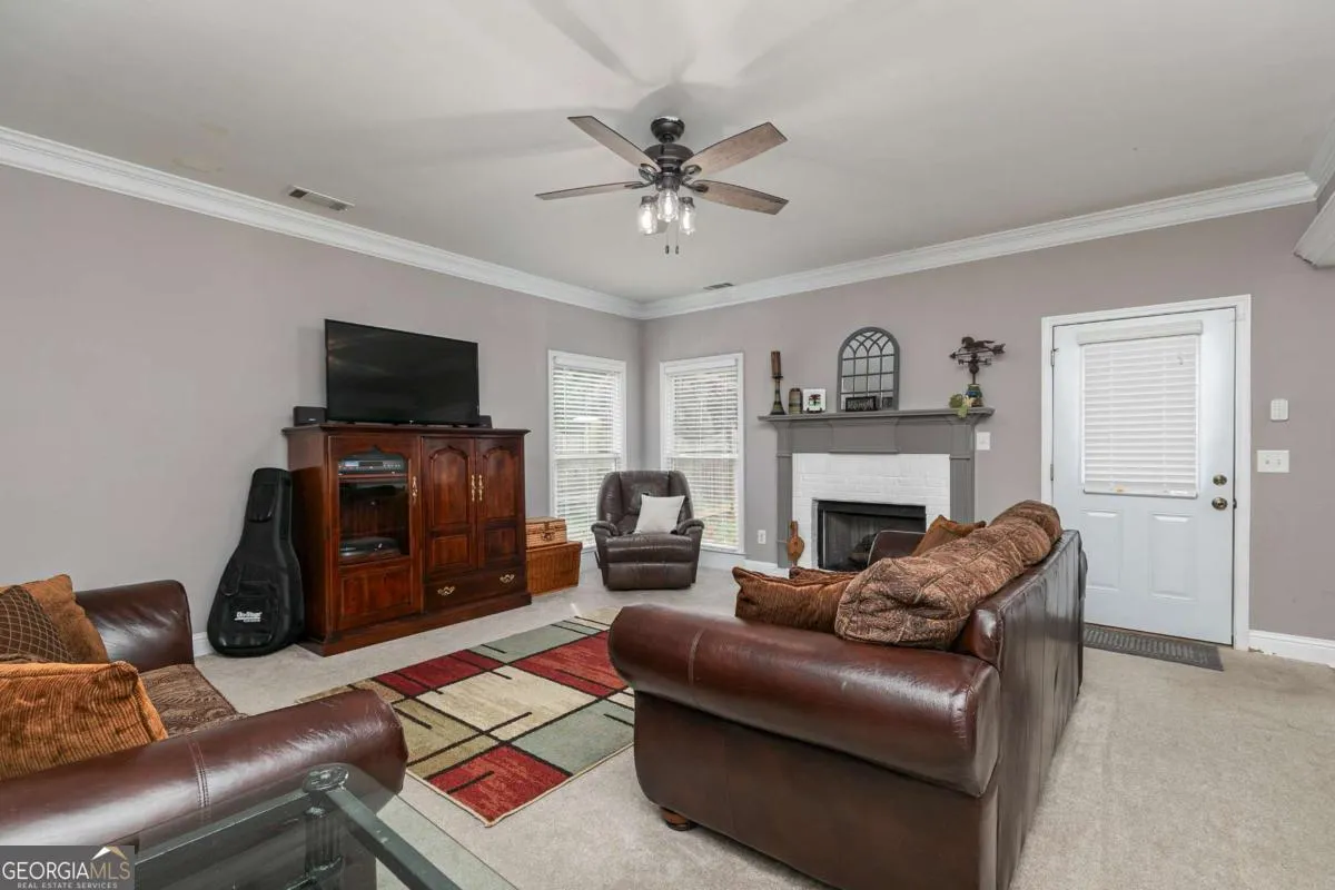 178 Treadstone Ln — photo 8 of 42