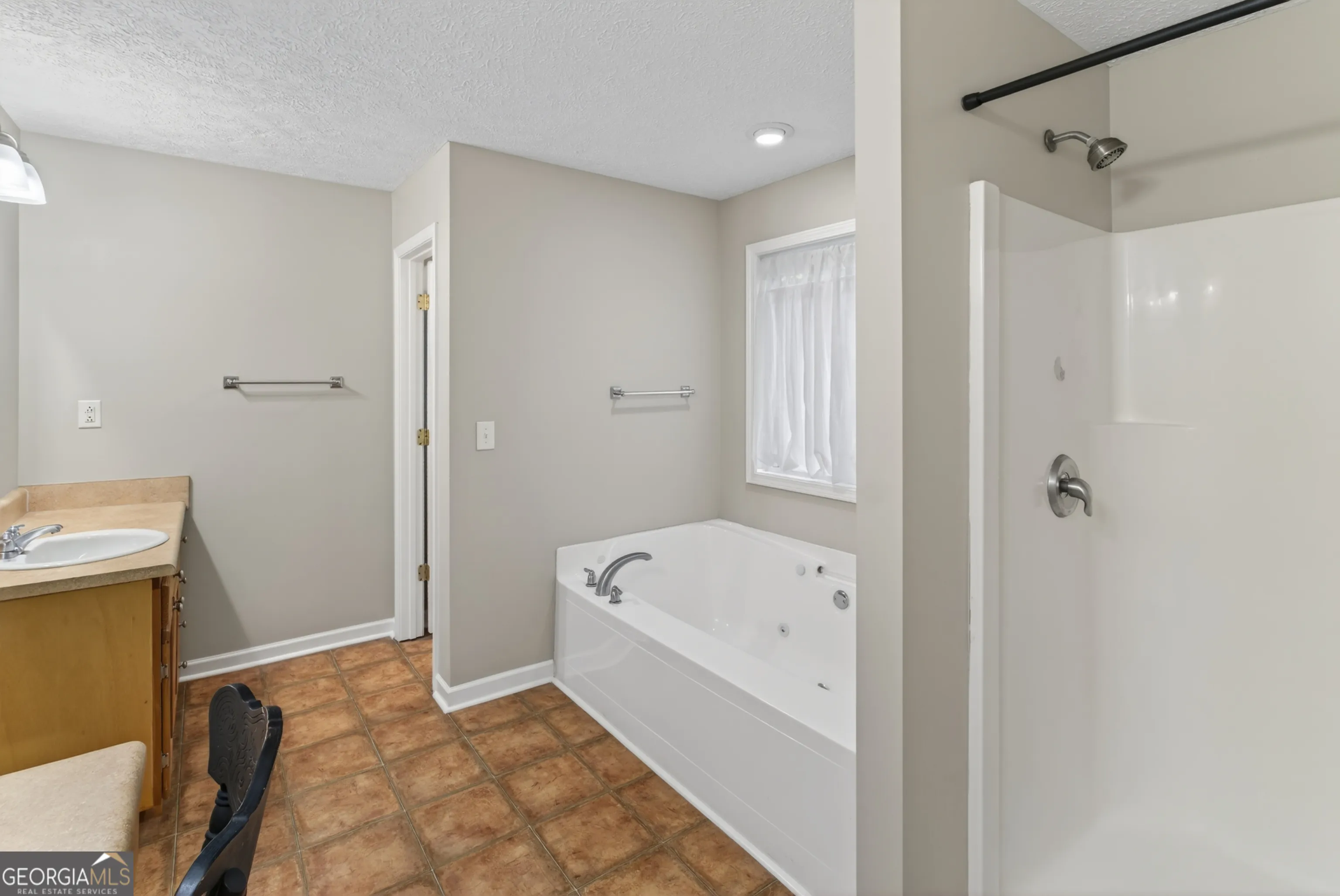 1633 Cole Creek Rd — photo 21 of 57