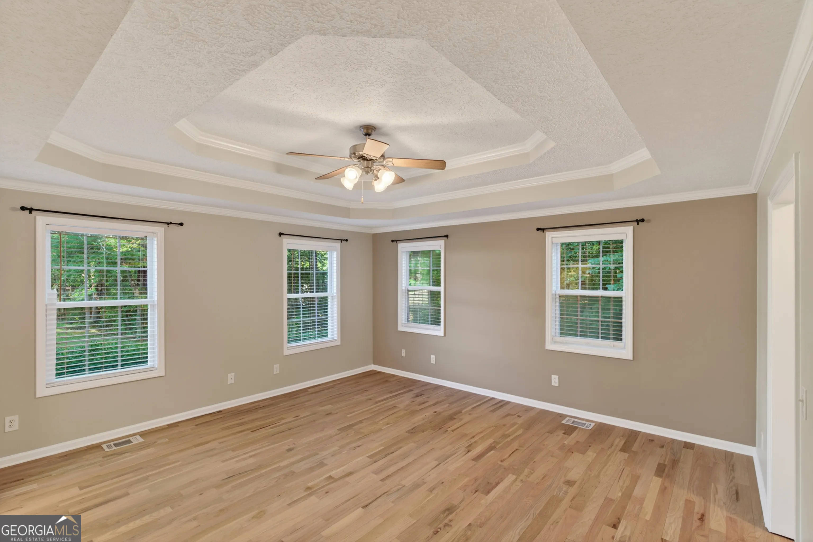 1633 Cole Creek Rd — photo 9 of 57