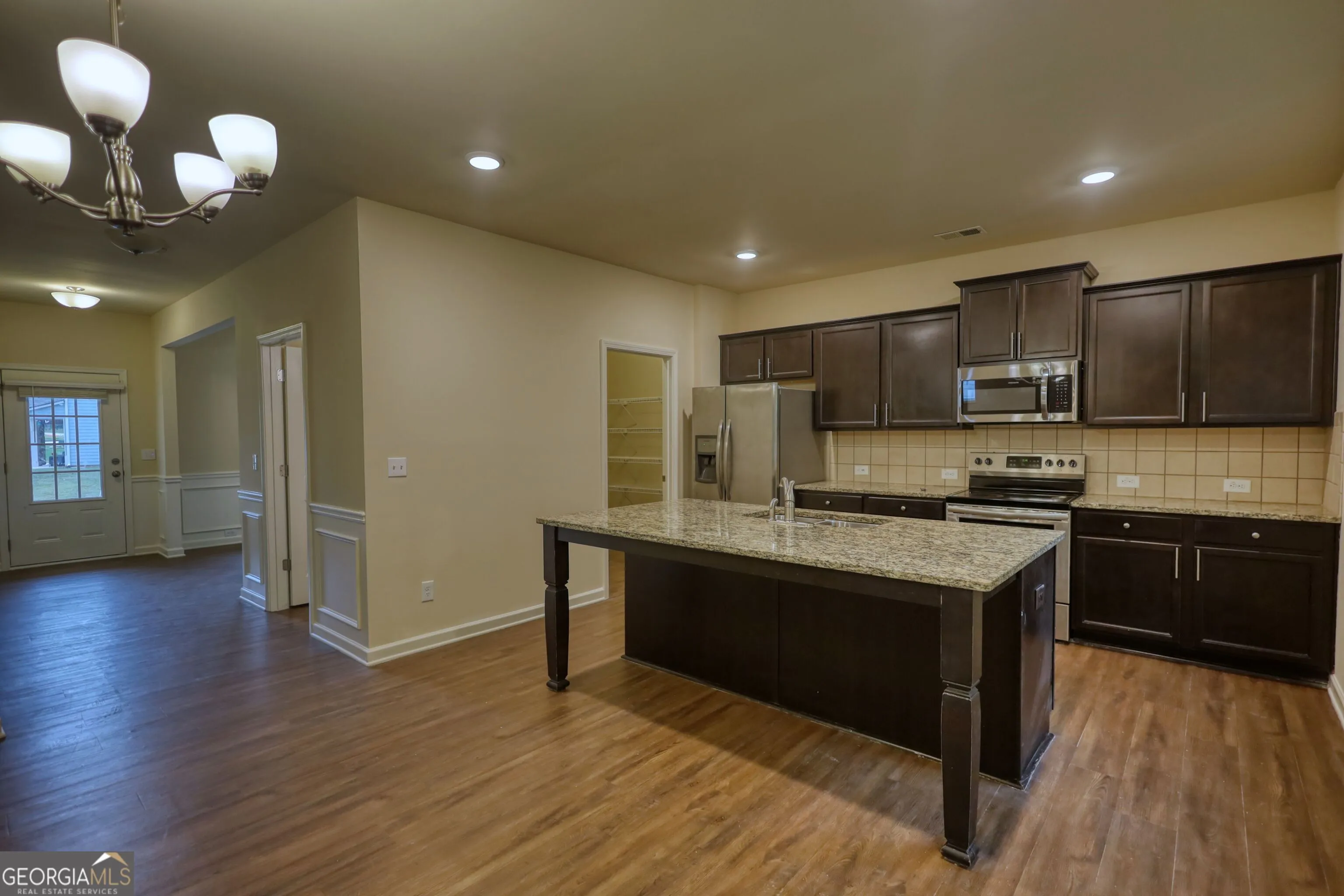 6571 Bluffview Dr — photo 4 of 48