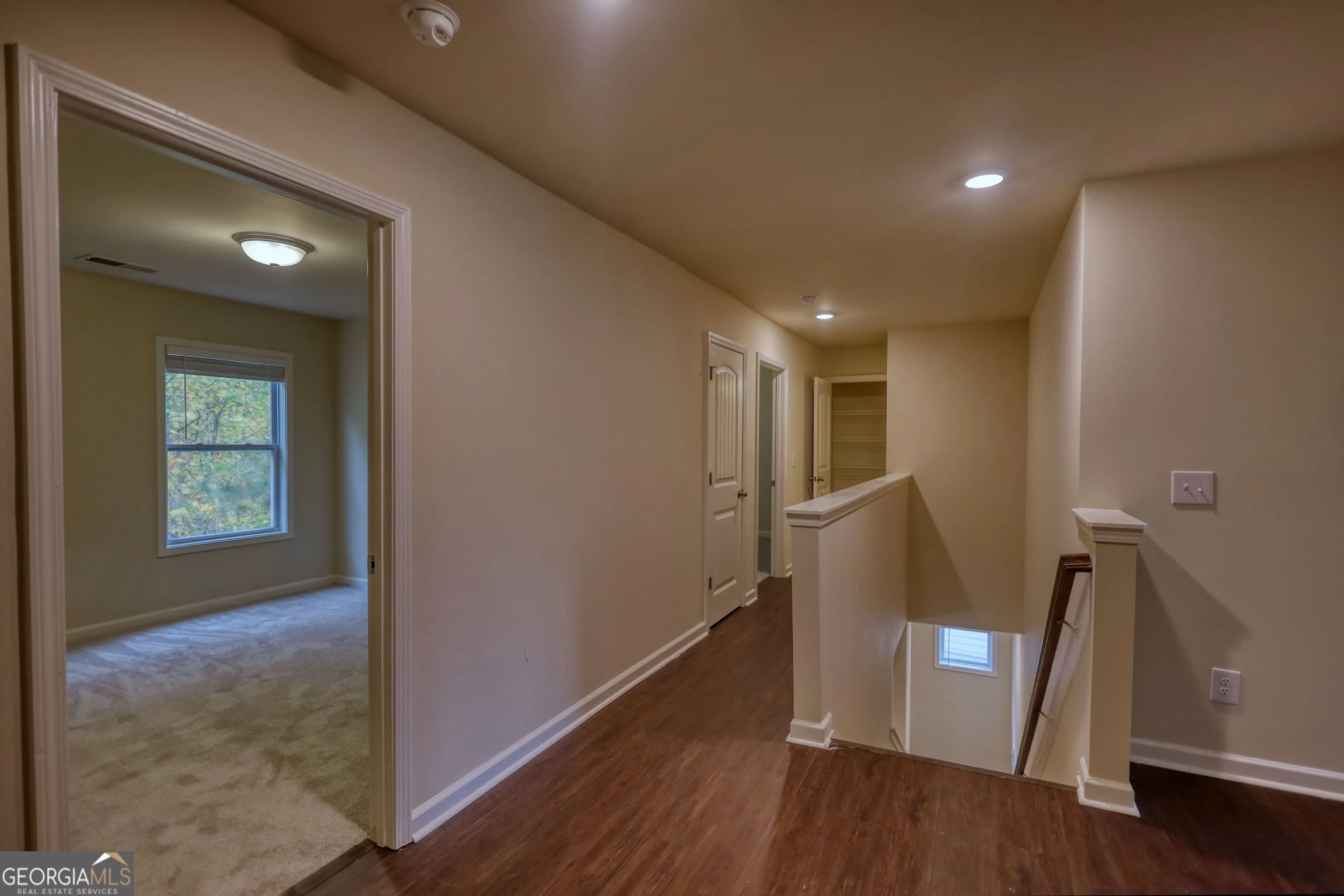 6571 Bluffview Dr — photo 8 of 48