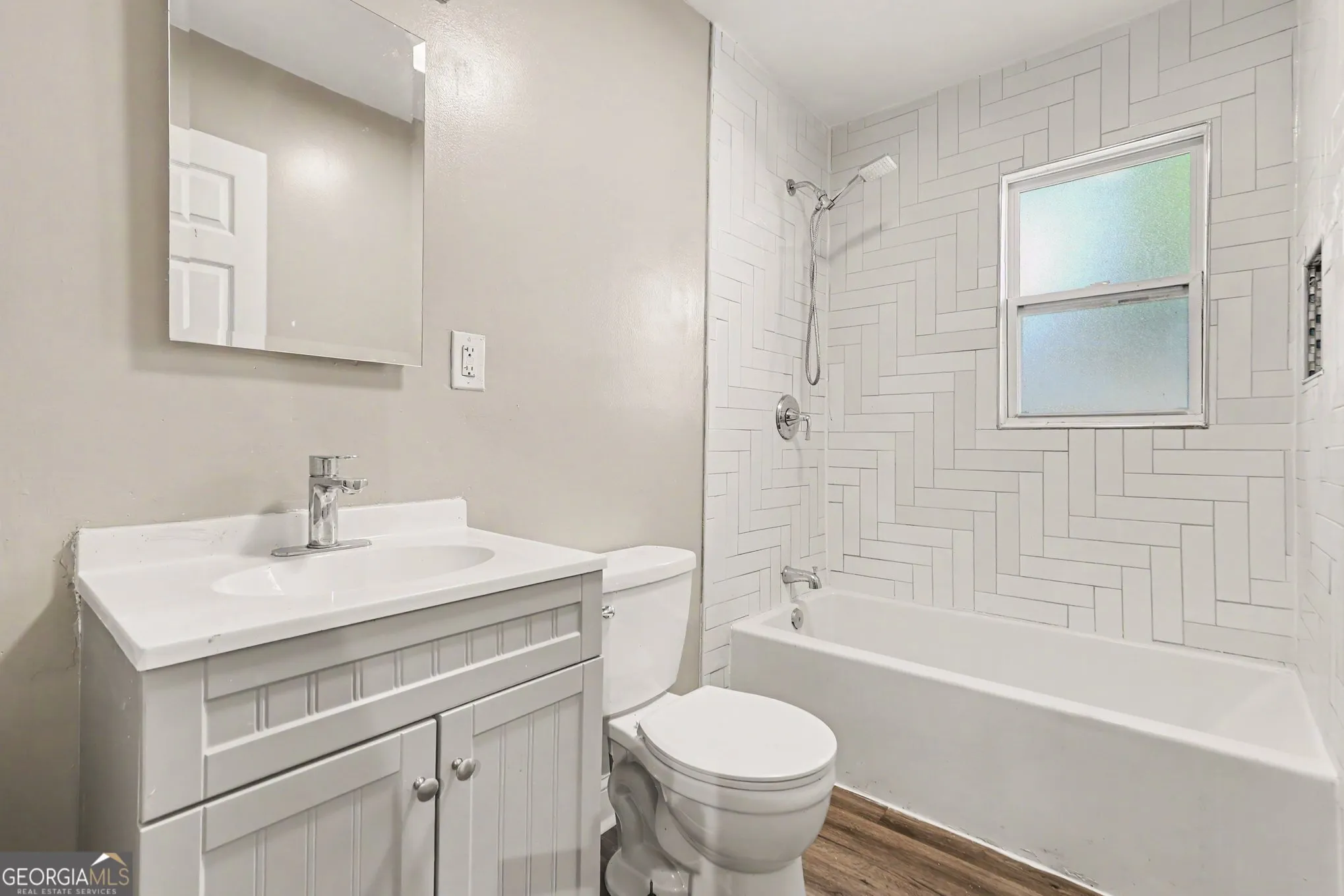 234 E Memorial Dr — photo 12 of 31