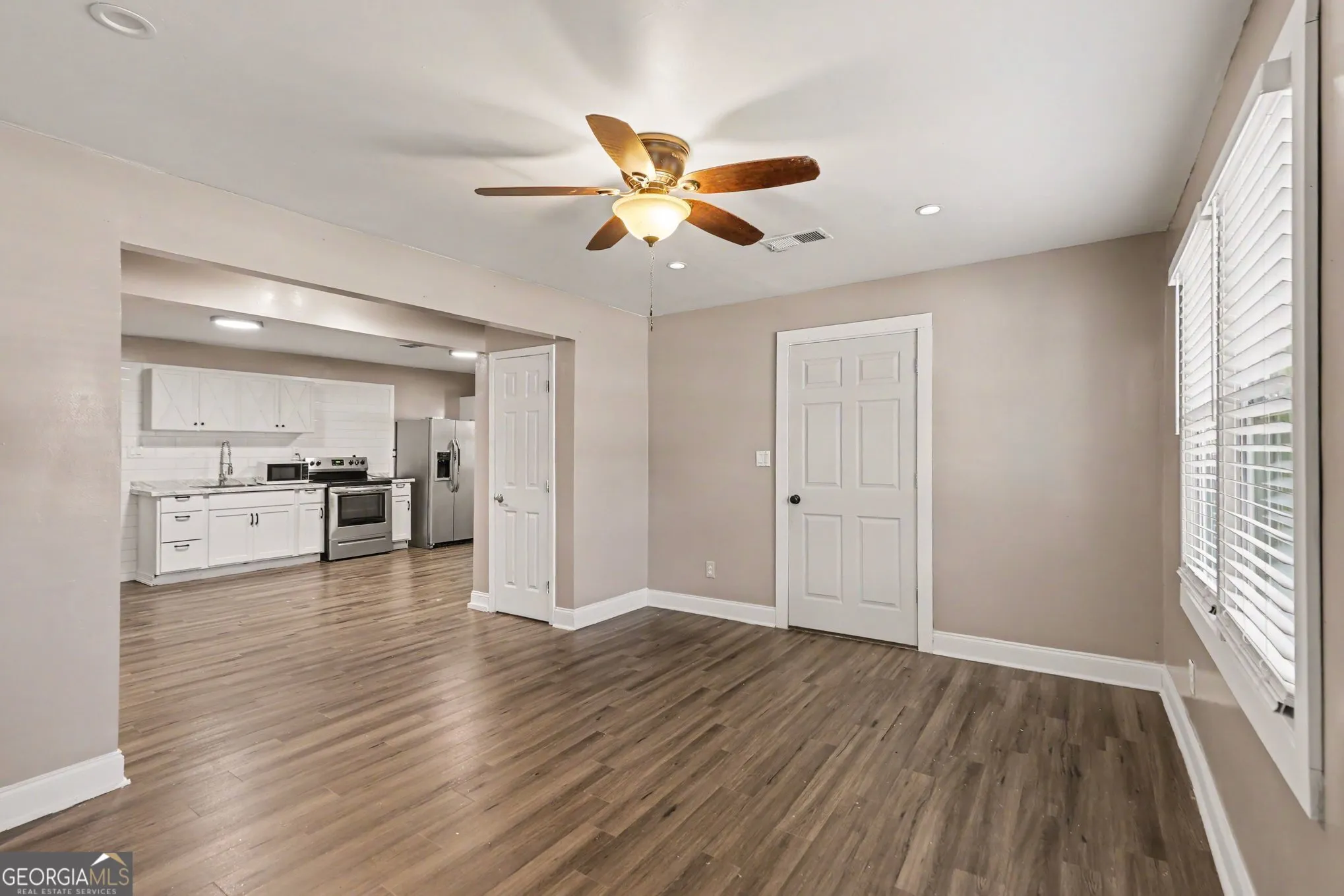 234 E Memorial Dr — photo 28 of 31