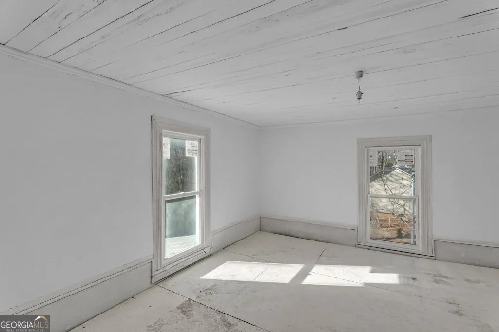 119 E Johnson St — photo 8 of 39