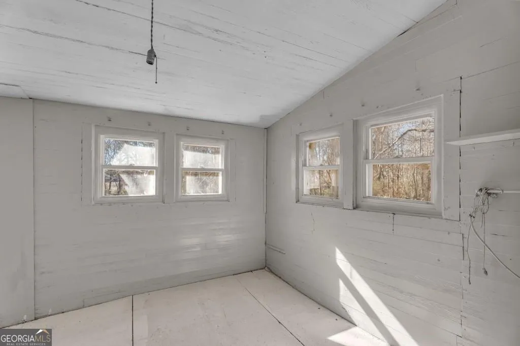 119 E Johnson St — photo 14 of 39