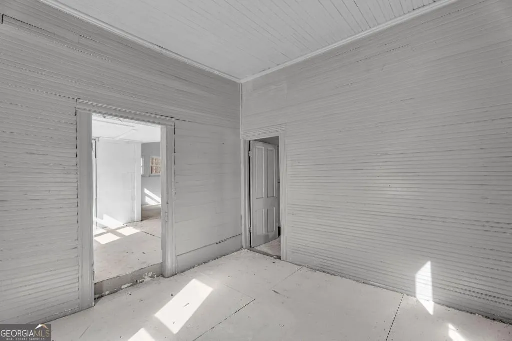 119 E Johnson St — photo 10 of 39