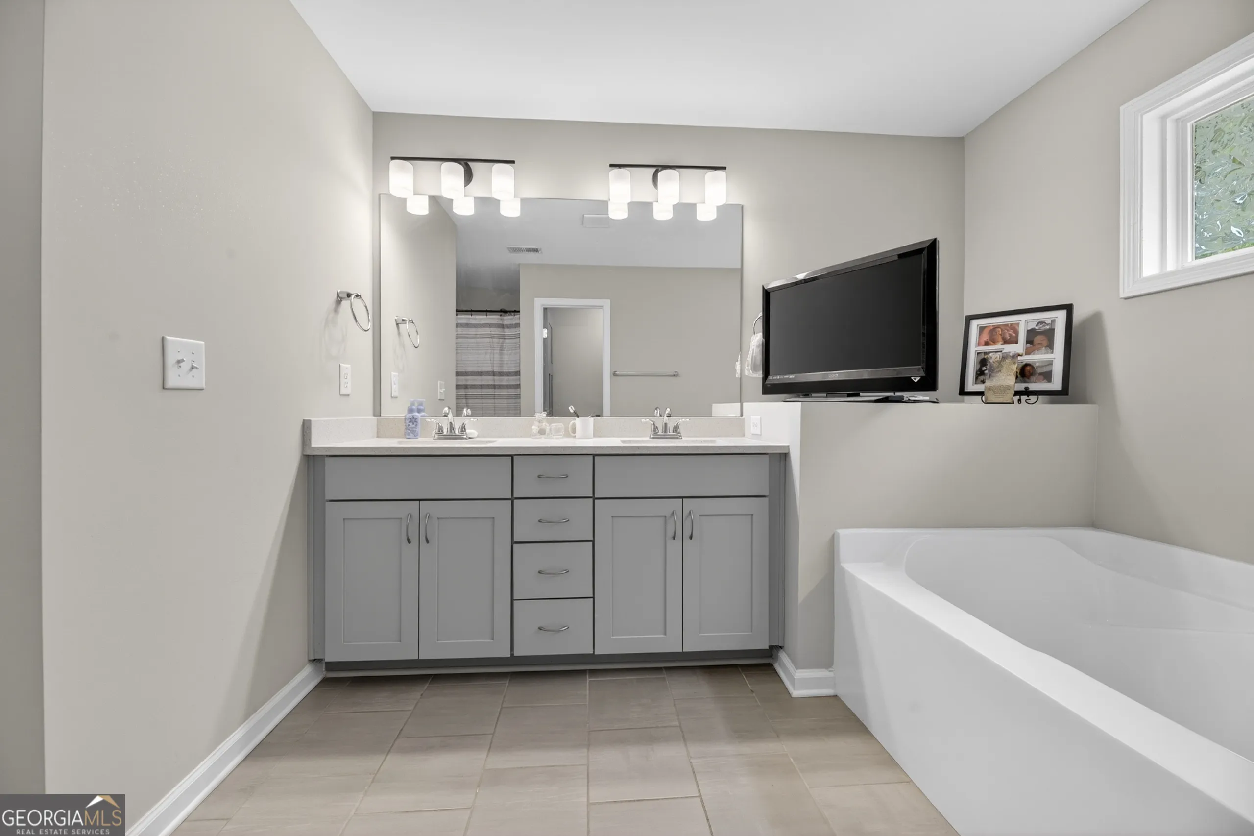 141 Lindsey Dr — photo 14 of 38