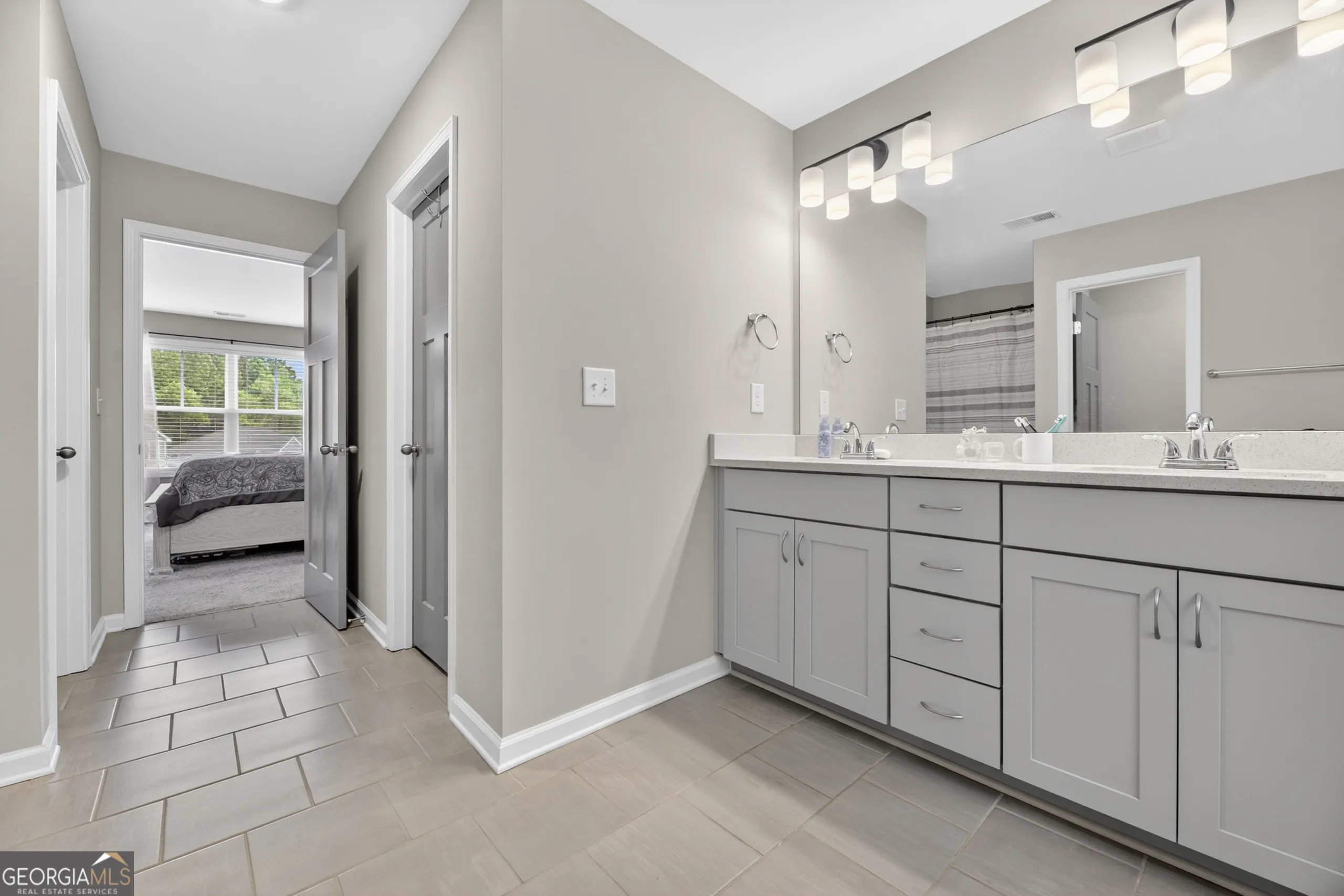 141 Lindsey Dr — photo 16 of 38